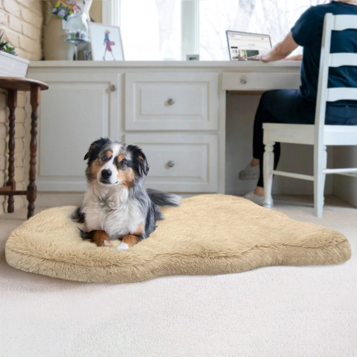 CC Brentwood Originals, Faux Fur Memory Foam Pet Mat